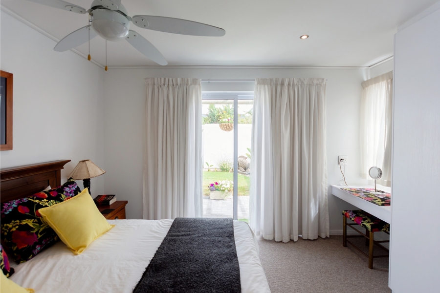 3 Bedroom Property for Sale in Golden Mile Western Cape